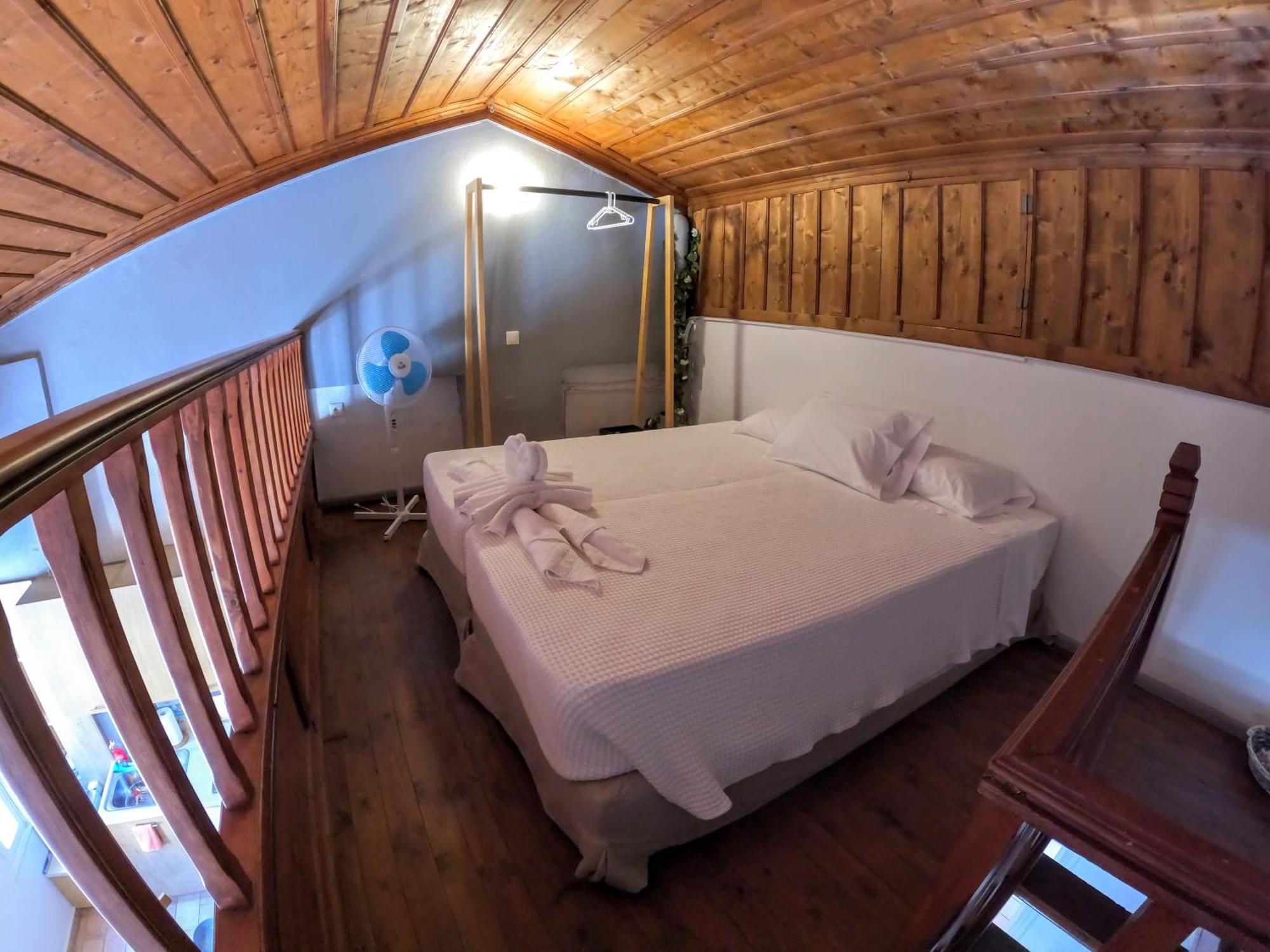 Cozy Apartments In Symi Center Экстерьер фото