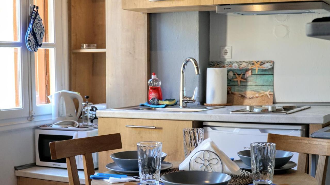 Cozy Apartments In Symi Center Экстерьер фото