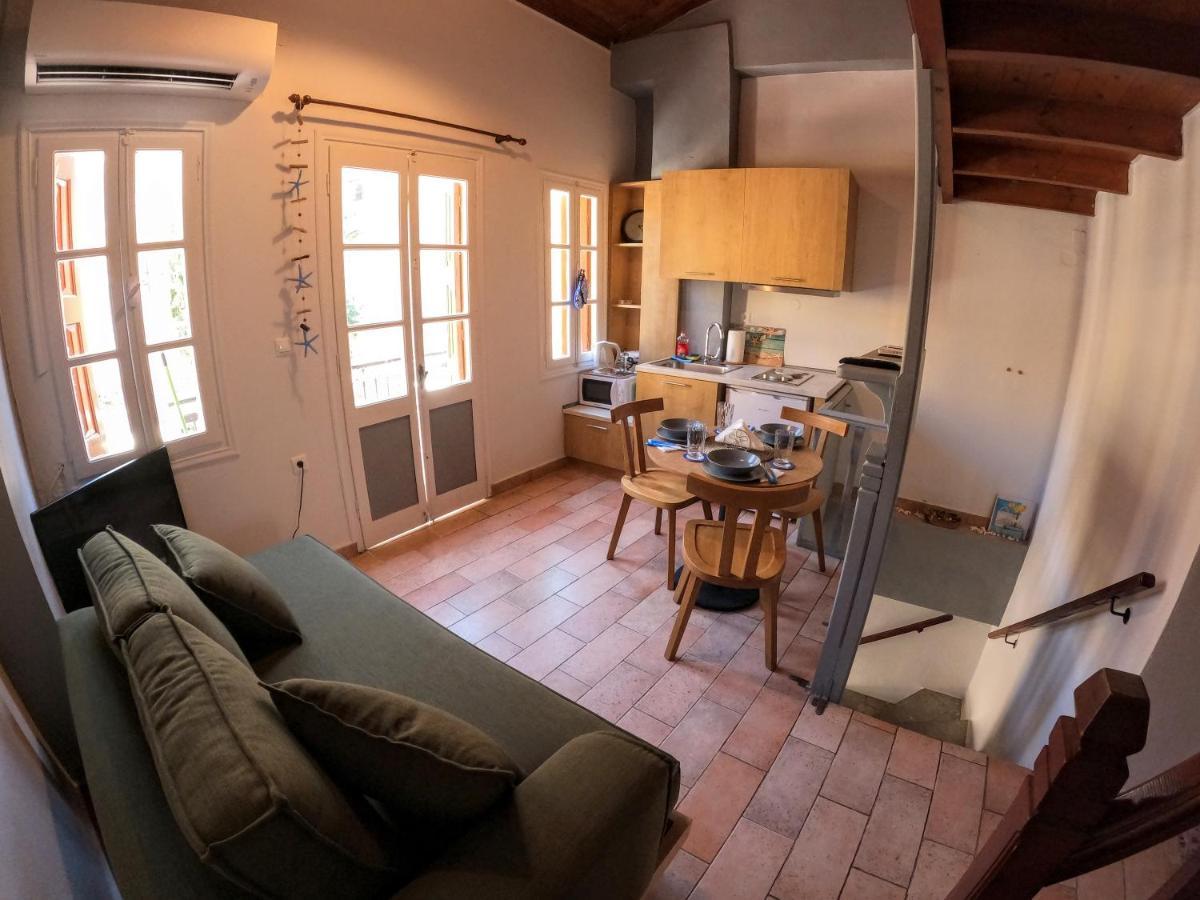 Cozy Apartments In Symi Center Экстерьер фото